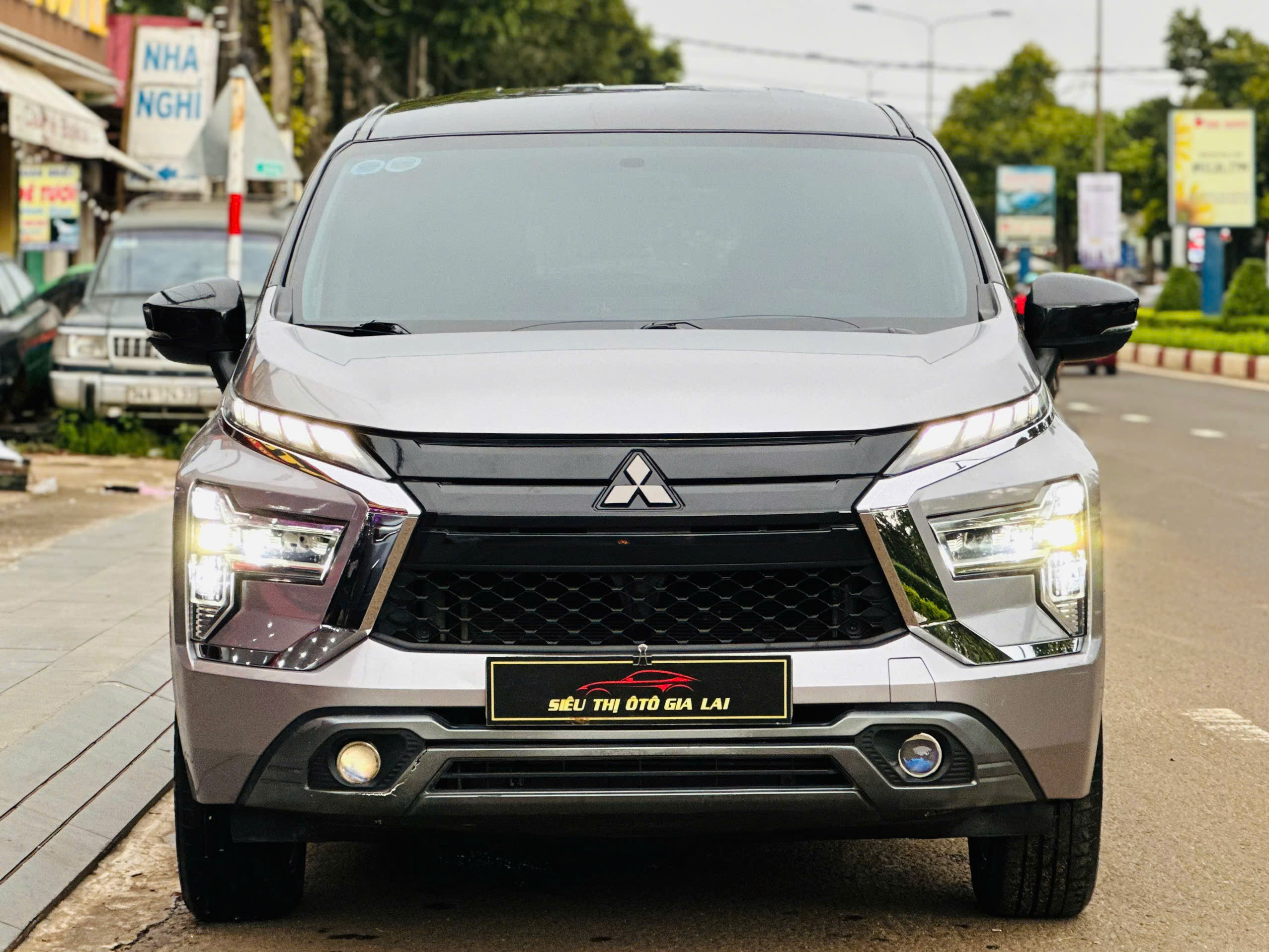 Mitsubishi Xpander Premium 1.5 AT | sản xuất 2022 ODO 86.000 Km